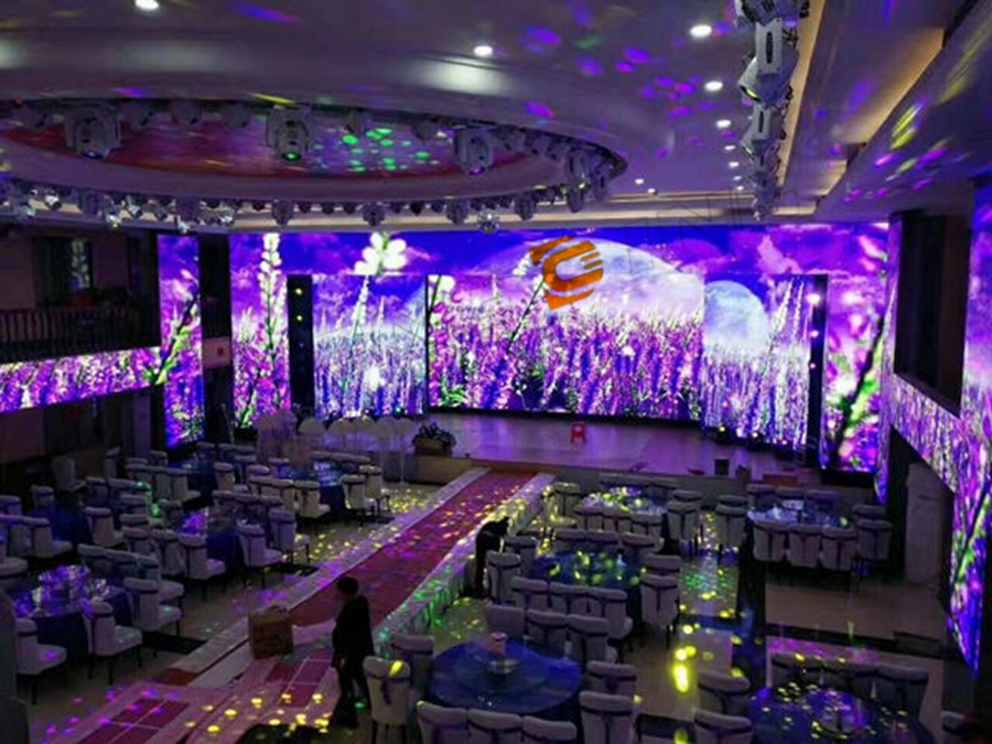 沈阳市嘉冕酒店LED室内P2.5全彩屏项目.jpg